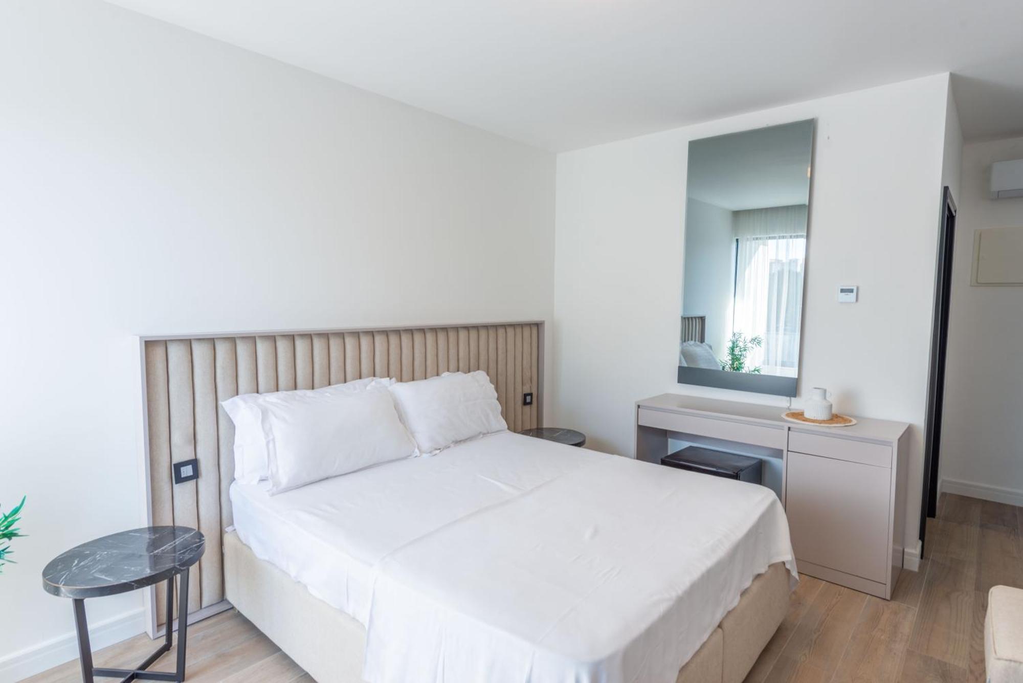 Botanica Boutique Hotel Ulcinj Kültér fotó
