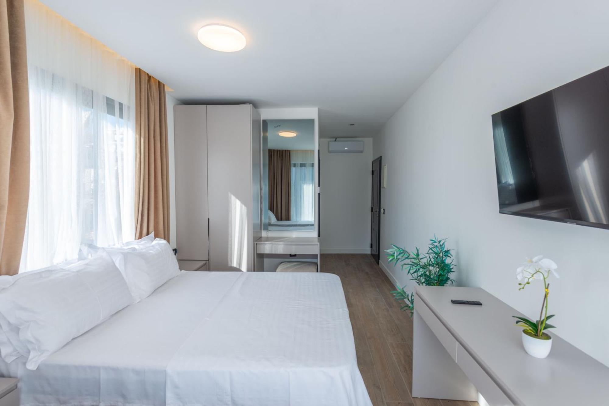 Botanica Boutique Hotel Ulcinj Kültér fotó