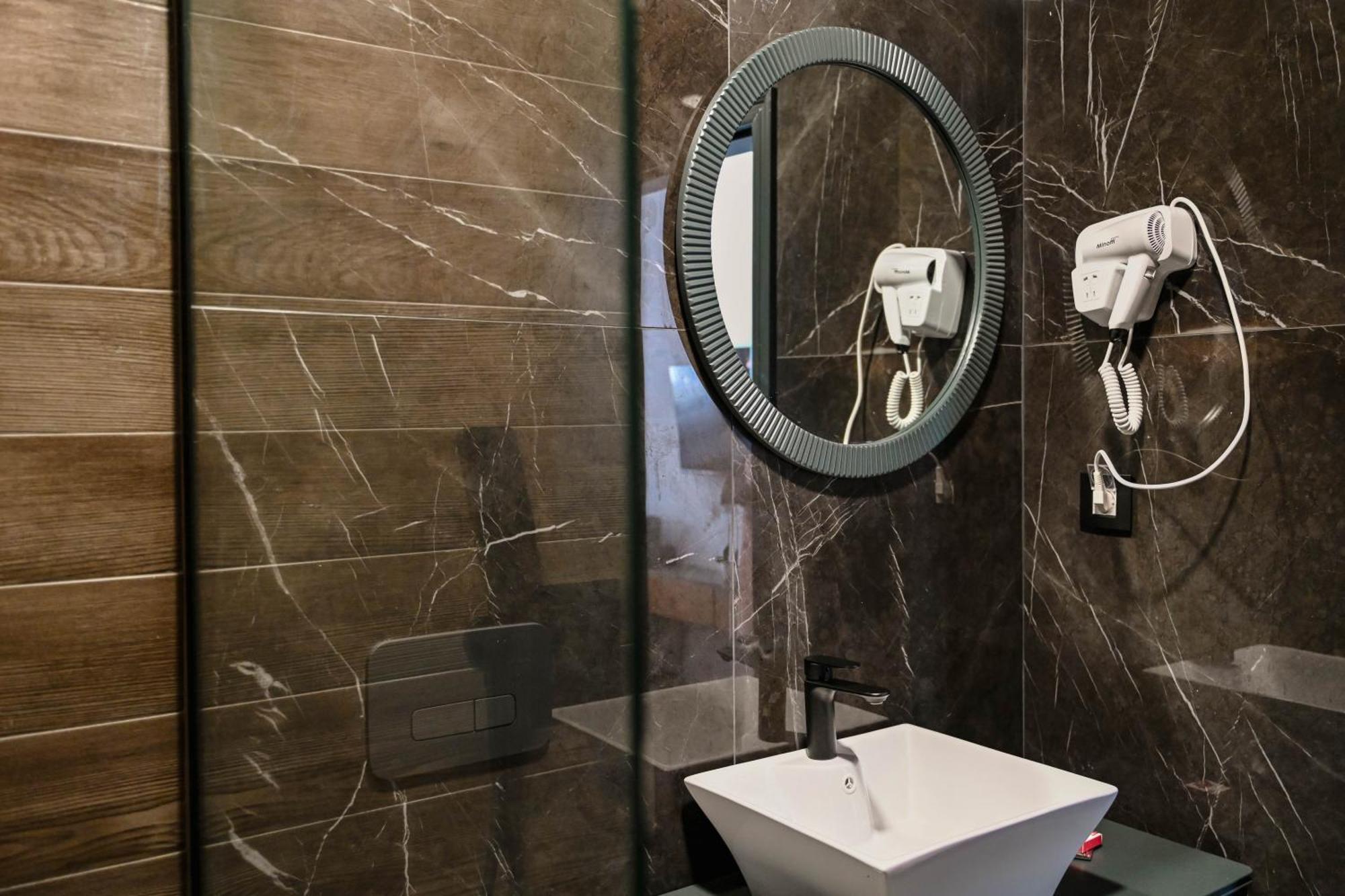 Botanica Boutique Hotel Ulcinj Kültér fotó
